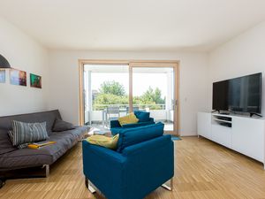 19034605-Ferienwohnung-5-Friedrichshafen-300x225-5