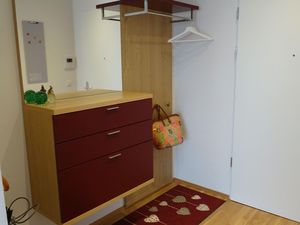 24035629-Ferienwohnung-4-Friedrichshafen-300x225-1