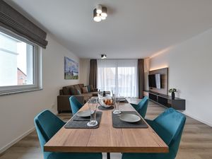 23956370-Ferienwohnung-4-Friedrichshafen-300x225-5