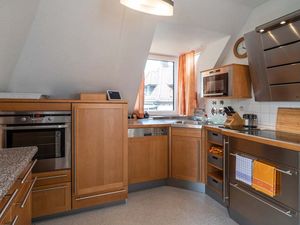 19028149-Ferienwohnung-4-Friedrichshafen-300x225-3