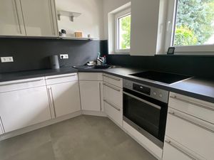 24050725-Ferienwohnung-4-Friedrichshafen-300x225-1