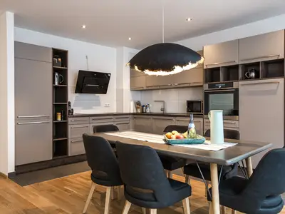 Ferienwohnung für 6 Personen (110 m²) in Friedrichshafen 1/10