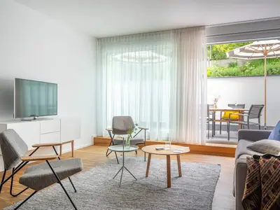 Ferienwohnung für 6 Personen (97 m²) in Friedrichshafen 1/10