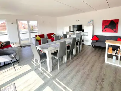 Ferienwohnung für 9 Personen (160 m²) in Friedrichshafen 2/10