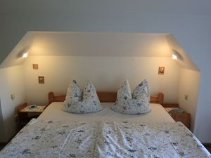 23439402-Ferienwohnung-4-Friedrichskoog-300x225-5