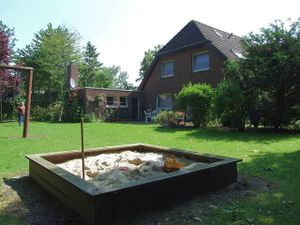 22379057-Ferienwohnung-4-Friedrichskoog-300x225-1