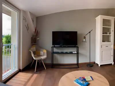 Photo, INSIDE, OUTSIDE