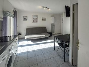 23762655-Ferienwohnung-4-Frontignan-300x225-3