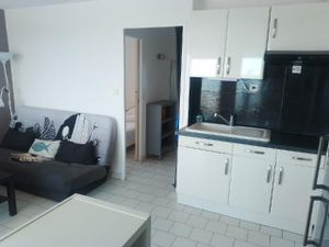 24020882-Ferienwohnung-4-Frontignan-300x225-3