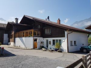 17801443-Ferienwohnung-2-Frutigen-300x225-0