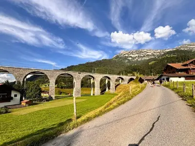 Zufahrtsstrasse Blick Richtung Gerihorn