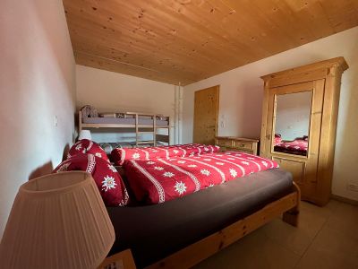 Schlafzimmer für 2 Erwachsene und 2 Kinder