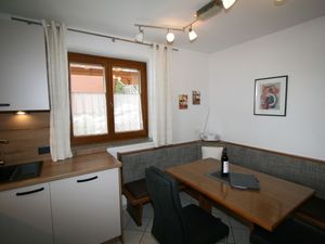 23853744-Ferienwohnung-6-Fügen-300x225-2