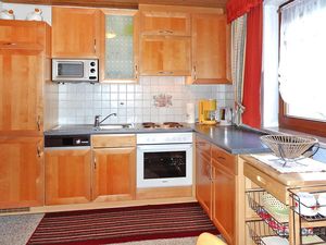 23288471-Ferienwohnung-8-Fügen-300x225-3