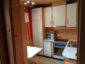 24035147-Ferienwohnung-4-Fügen-300x225-3