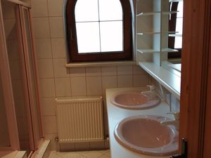 24035147-Ferienwohnung-4-Fügen-300x225-4