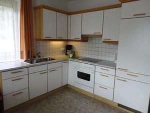 24035431-Ferienwohnung-4-Fügen-300x225-2