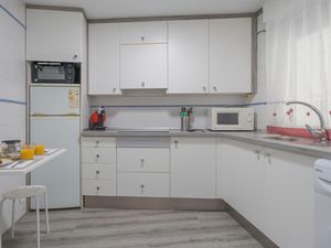 23762548-Ferienwohnung-4-Fuengirola-300x225-3