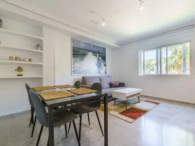 DiningRoom