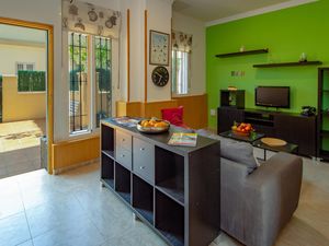 23746402-Ferienwohnung-2-Fuengirola-300x225-3