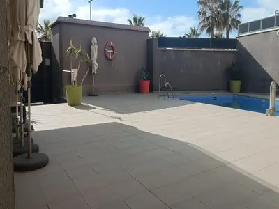 PoolOfHouse