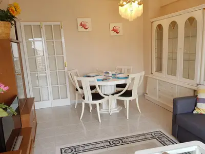 DiningRoom