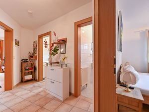 23884725-Ferienwohnung-2-Füssen-300x225-4