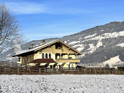 ZIllertal-Susanne Haas-Hausansicht-Winter_