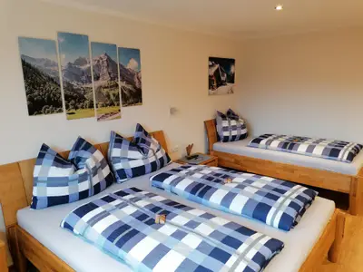 Schlafzimmer 2