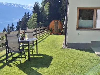 Garten mit Sauna