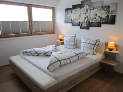 Schlafzimmer.