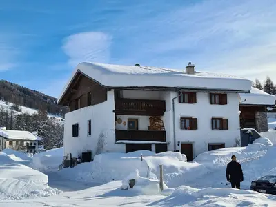 Ferienwohnung für 3 Personen (90 m²) in Fuldera 1/10