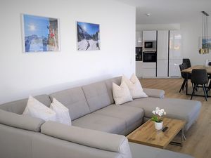 23875716-Ferienwohnung-7-Fulpmes-300x225-0