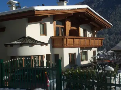 Ferienwohnung für 6 Personen (90 m²) in Fulpmes 1/10