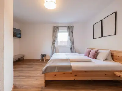 Doppelzimmer mit Badezimmer