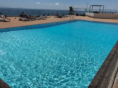 Pool Pool