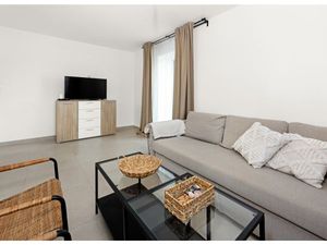 23679390-Ferienwohnung-6-Funtana-300x225-1