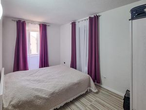 23766511-Ferienwohnung-2-Funtana-300x225-2