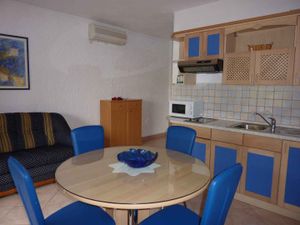 24043323-Ferienwohnung-3-Funtana-300x225-5