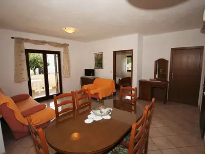 Ferienwohnung für 5 Personen (58 m²) in Funtana 6/10
