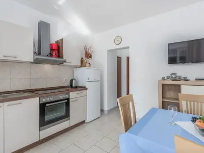 Ferienwohnung für 4 Personen (45 m²) in Funtana 3/10