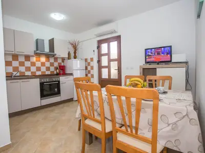 Ferienwohnung für 4 Personen (45 m²) in Funtana 6/10