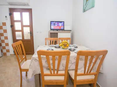 Ferienwohnung für 4 Personen (45 m²) in Funtana 8/10