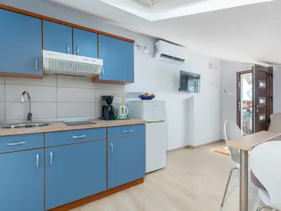 Ferienwohnung für 2 Personen (31 m²) in Funtana 2/10