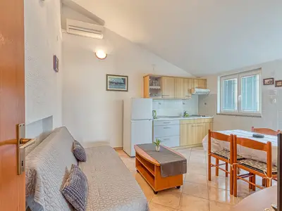 Ferienwohnung für 4 Personen (54 m²) in Funtana 3/10