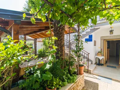 Ferienwohnung für 4 Personen (54 m²) in Funtana 5/10