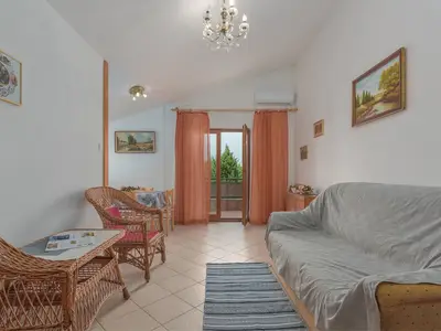 Ferienwohnung für 2 Personen (56 m²) in Funtana 7/10