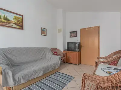 Ferienwohnung für 2 Personen (56 m²) in Funtana 8/10