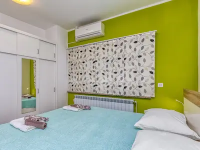 Ferienwohnung für 2 Personen (40 m²) in Funtana 2/10