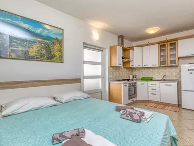 Ferienwohnung für 2 Personen (40 m²) in Funtana 9/10